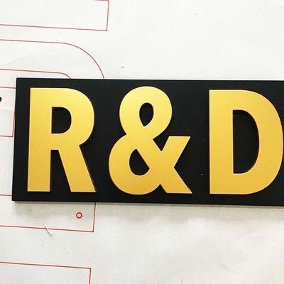 ব্যবসার লোগো সাফ প্লাস্টিক অক্ষর জন্য সাইন ইনডোর সজ্জা