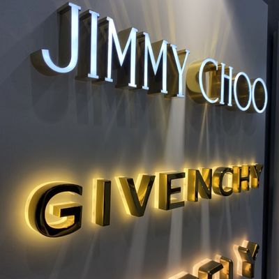 মেটাল লোগো এবং লেটারিং স্টোরফ্রন্ট সাইন 12VDC লেজার কাট