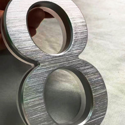 বিজ্ঞাপন 3D এক্রাইলিক ব্যাকলিট চিঠি সাইন কালো আঁকা 12cm বেধ