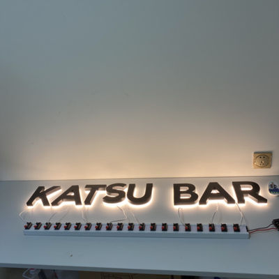 কালো আবরণ 3D ব্যাকলিট সাইনেজ হাইস্প্যান স্টেইনলেস স্টীল লোগো চিহ্ন