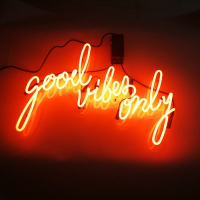 বার ডেকোরেশন 10kv কাস্টম নিয়ন সাইন গুড ভাইবস শুধুমাত্র এক্রাইলিক বোর্ডের সাথে