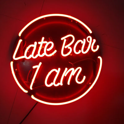 ব্যাকবোর্ড ওয়াল মাউন্ট সহ বিজ্ঞাপন বার কাস্টম নিয়ন সাইন লাইট বক্স